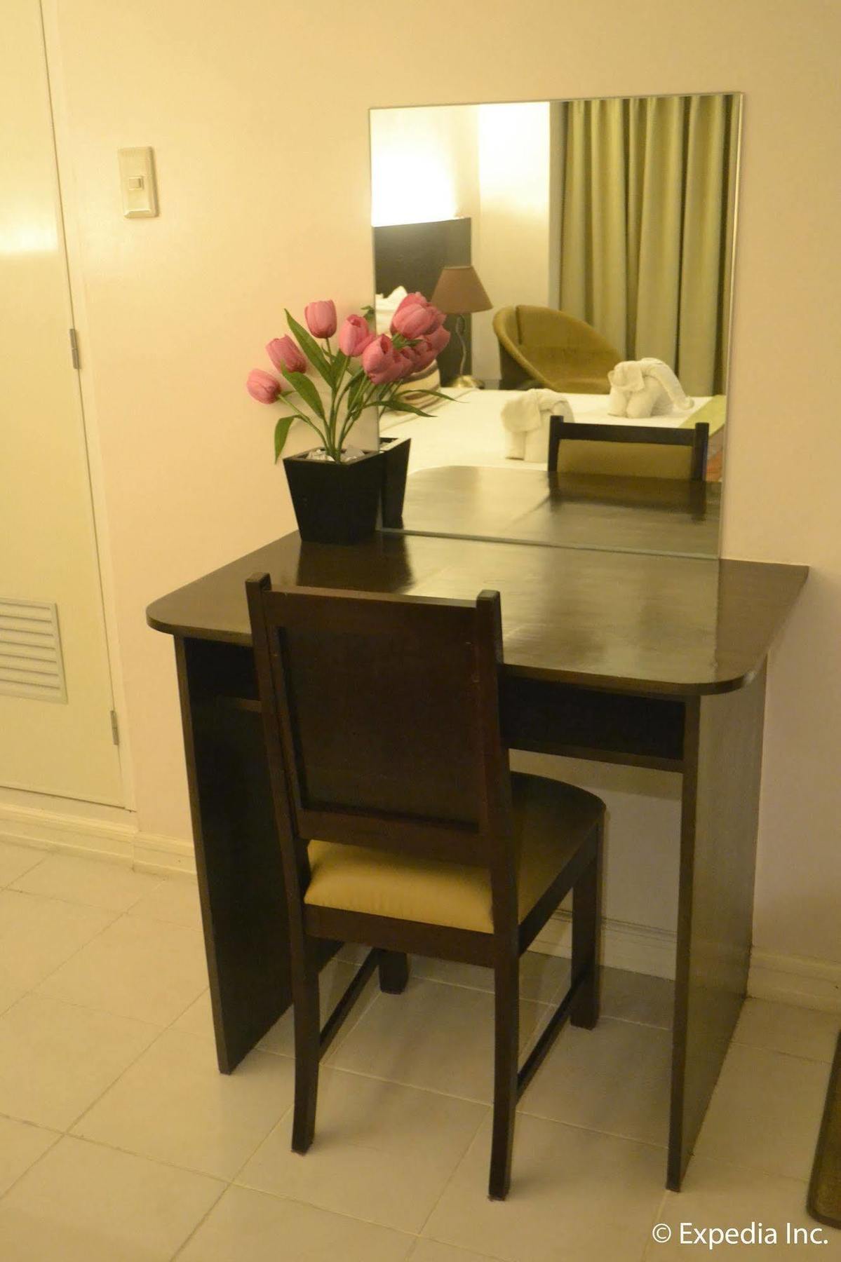 Destination Hotel Tagaytay Tagaytay City Kültér fotó